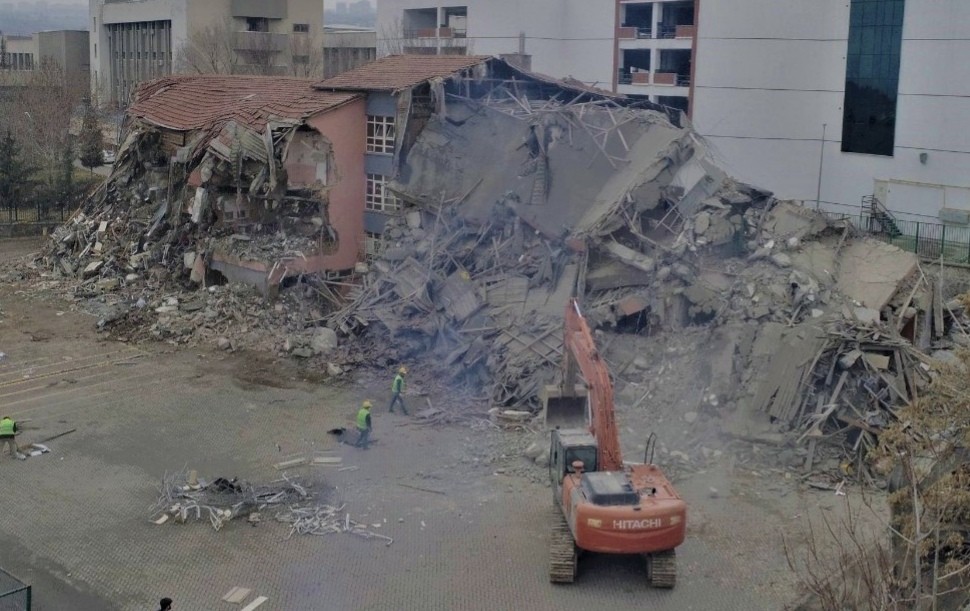 Elazığ’da okulların açılması 17 Şubat’a ertelendi 