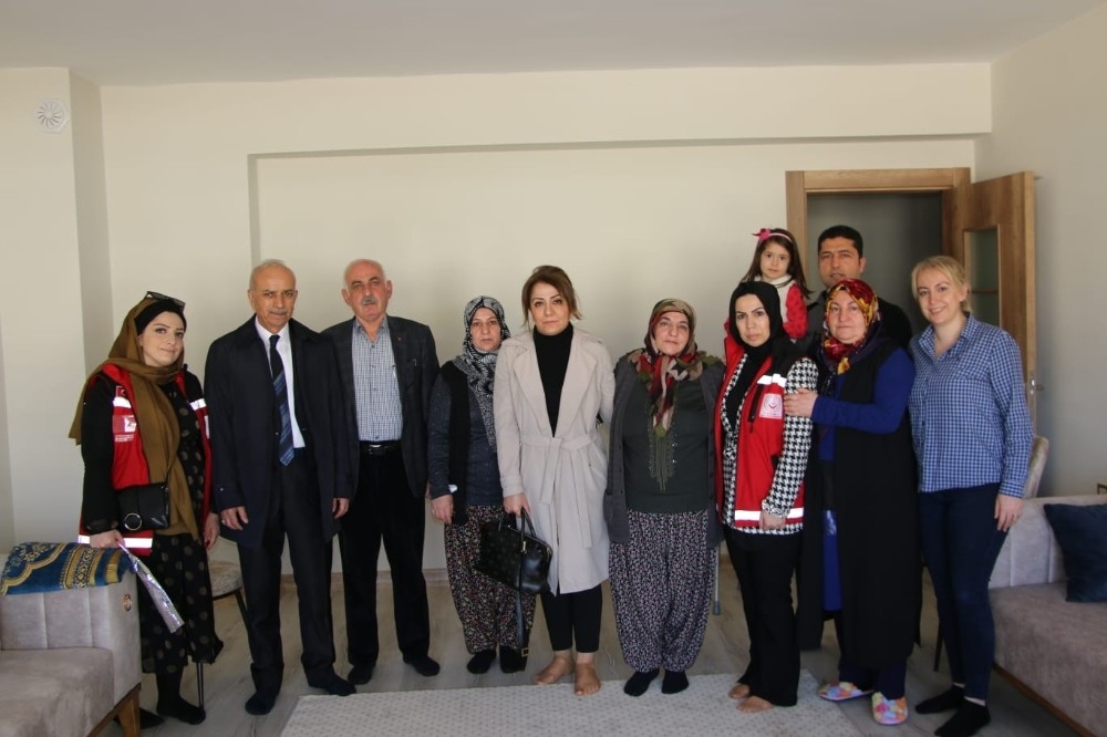 Elazığ’da şehit annesi ve depremzedelere ziyaret 