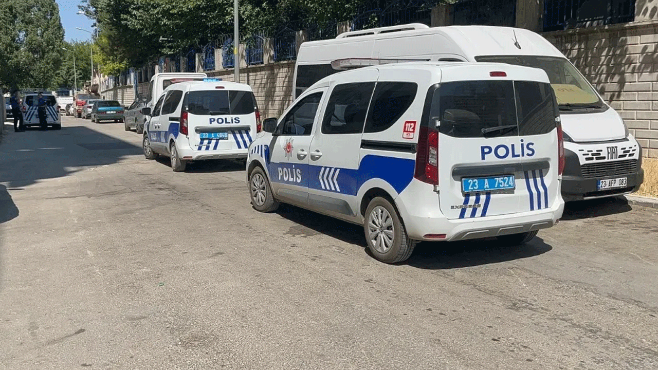 Elazığ'da silahını temizlerken kendini vurdu!