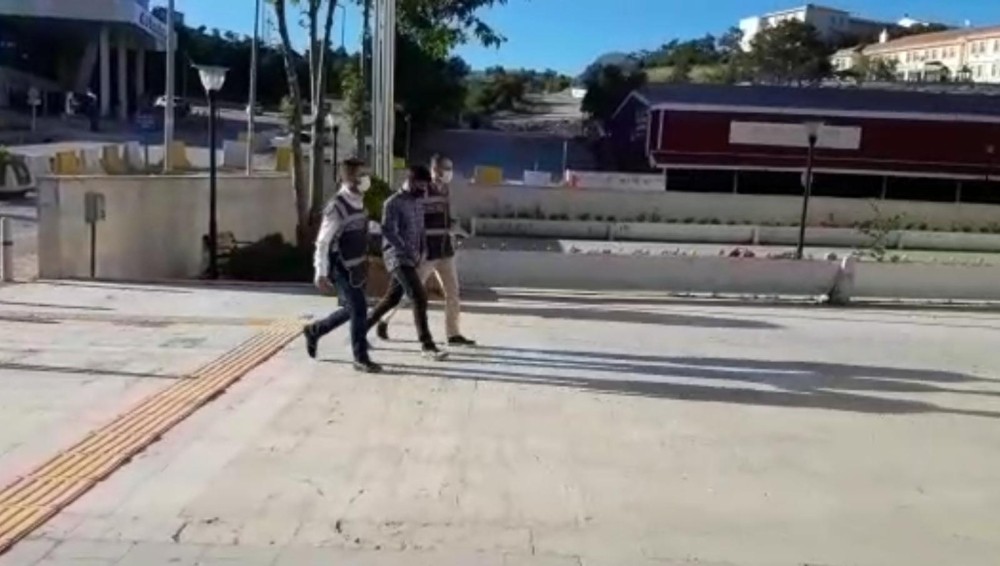 Elazığ’da suç dosyası kabarık hırsız telefon çalınca tutuklandı 
