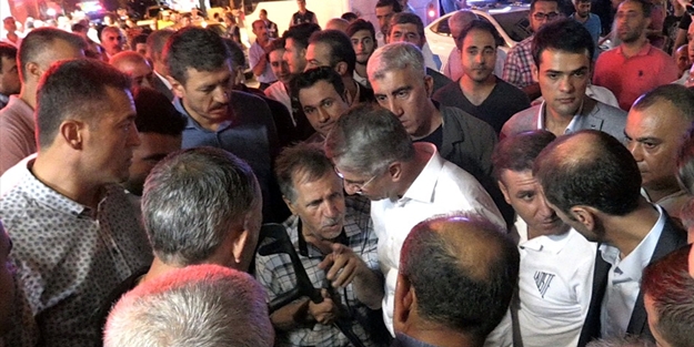 Elazığ'da tehlikeli gerginlik sürüyor! Halk yeniden toplandı