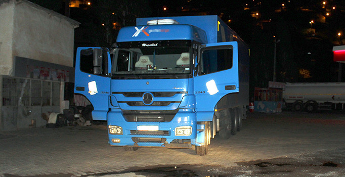 Elazığ'da TIR şoförü aracında ölü bulundu