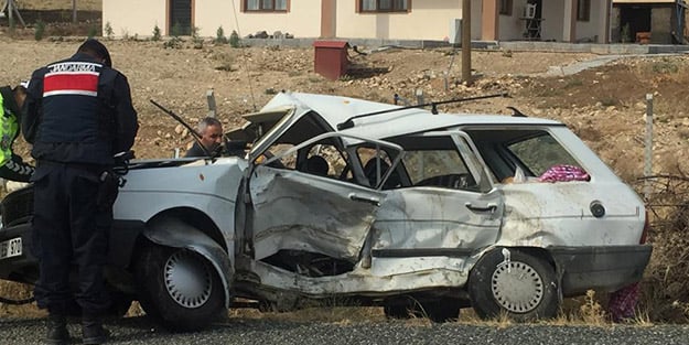 Elazığ'da trafik kazası! 1 ölü, 3 yaralı