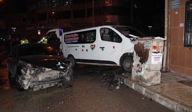 Elazığ'da trafik kazası: 3 yaralı