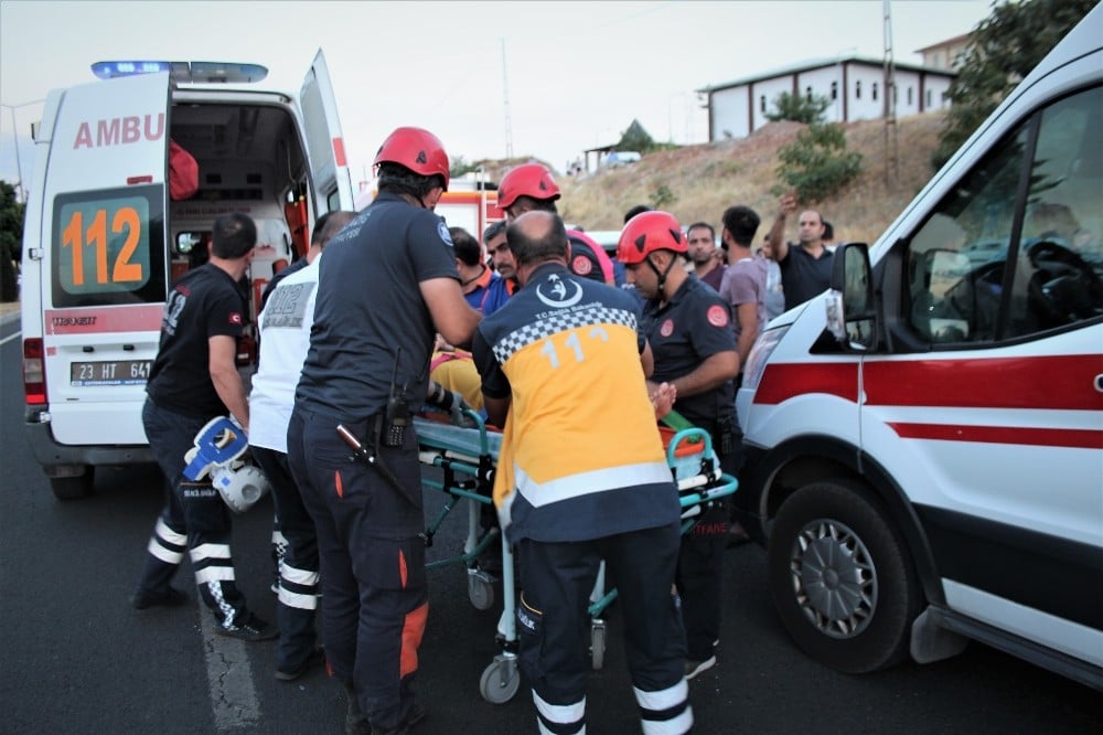 Elazığ’da trafik kazası: 8 yaralı 