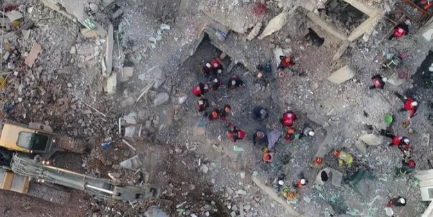 Elazığ'da yıkılan binalarla ilgili soruşturma başlatıldı