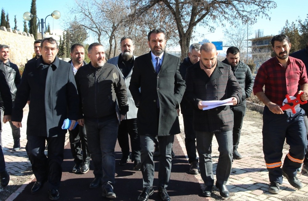 Elazığ’da yol genişletme çalışmaları 
