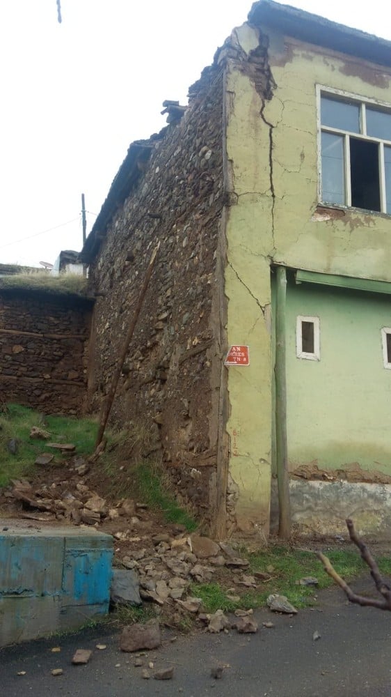 Elazığ’daki deprem Doğanyol’da da hissedildi 