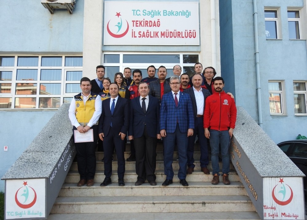 Elazığ’daki depremzedelere ilk koşan UMKE ve 112’ye Teşekkür belgesi 