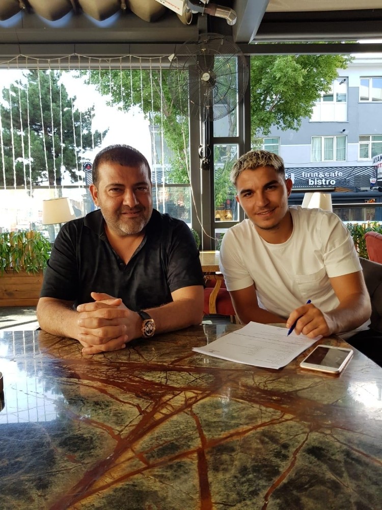 Elazığspor, Cengizhan Akgün’le sözleşmeyi 1 yıl uzattı 