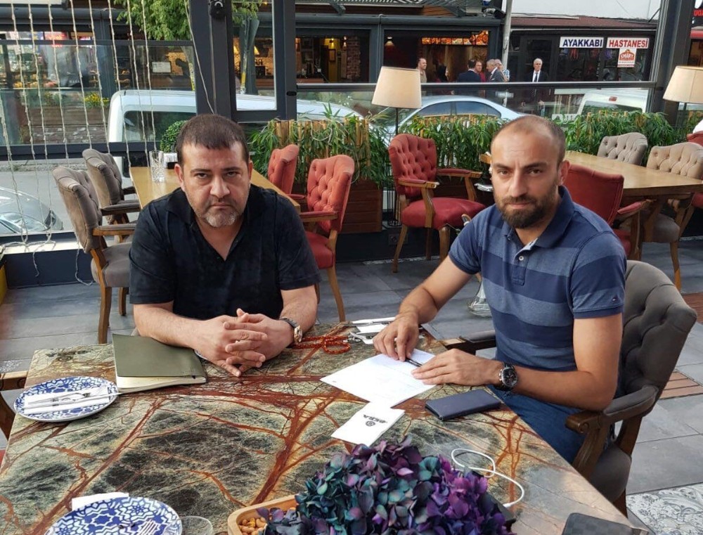 Elazığspor, Kadir Bekmezci’yle sözleşmeyi 2 yıl uzattı 