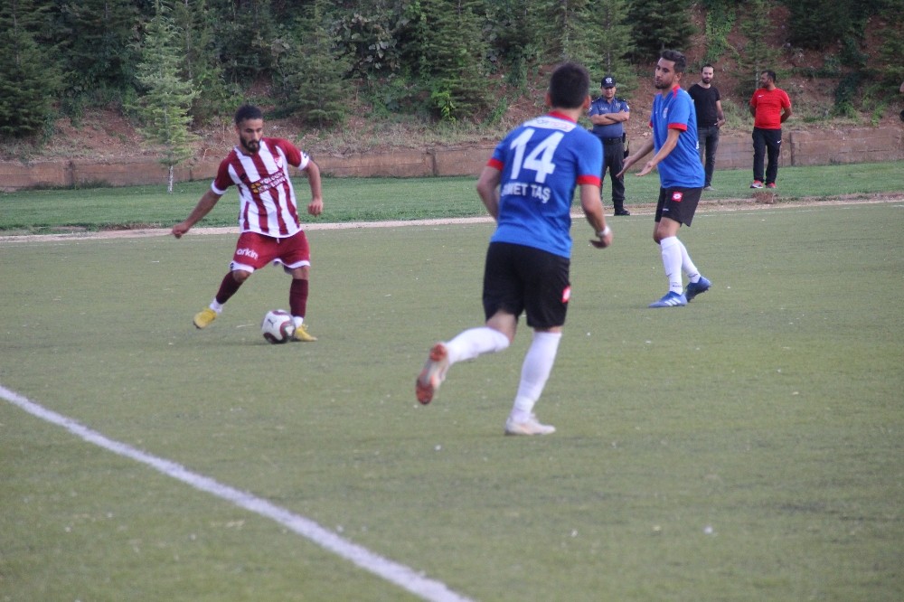 Elazığspor’da Eren 2,5 ay sahalardan uzak kalacak 