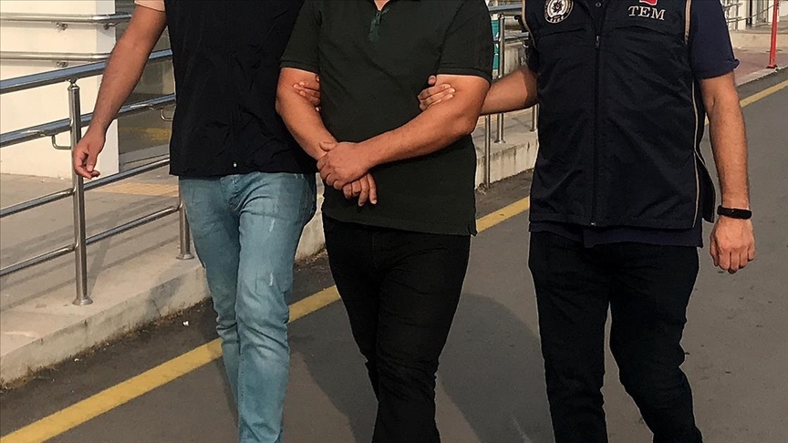 Elebaşılığını Sedat Peker'in yaptığı suç örgütüne yönelik operasyonda 15 kişi yakalandı
