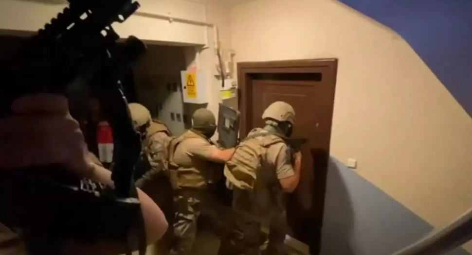 Elebaşılığını Volkan Reçber'in yaptığı organize suç örgütü üyesi 33 şüpheli yakalandı