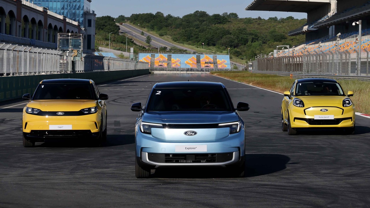 "Elektriğin Ford Çağı" başlıyor! Yeni binek ve ticari araçlarını tanıttı