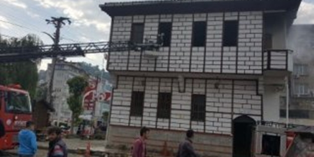 Elektrik faturasına kızdı! Şirketi yaktı