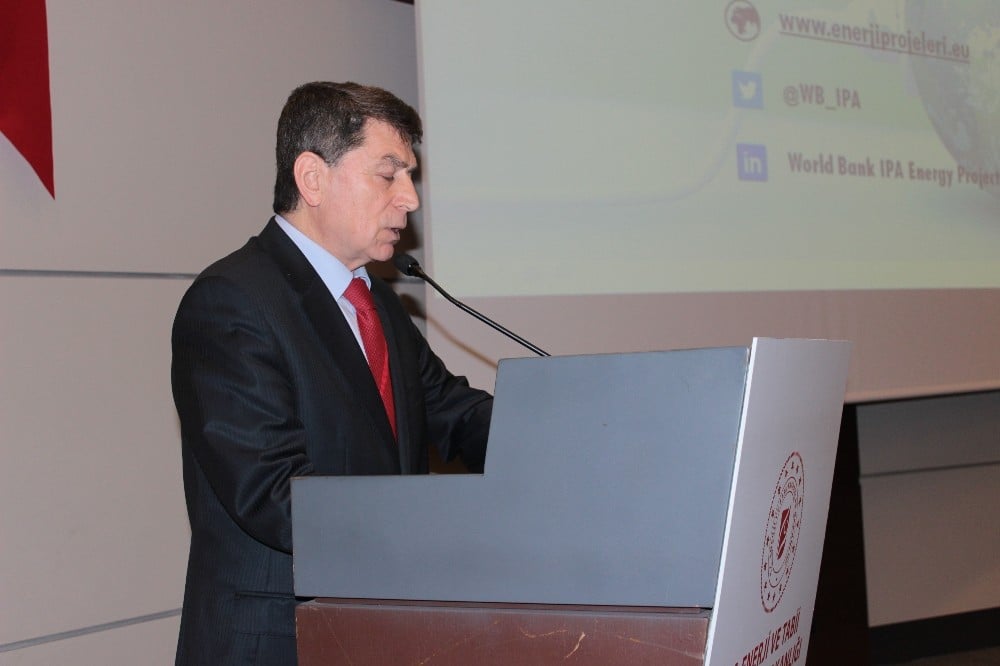 ‘Elektrik İletim ve Üretimde Enerji Verimliliği Sempozyumu’ başladı 