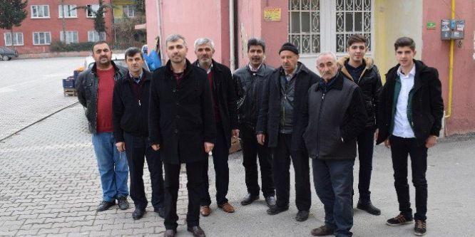 Elektrik kesintileri mahalleliyi canından bezdirdi