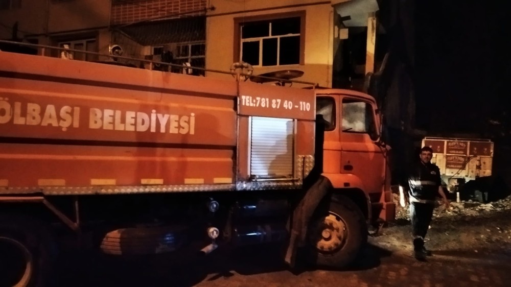 Elektrik kontağı yangına neden oldu 