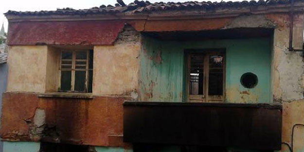 Elektrik sayacını okumaya gitti, baba- oğlun hayatını kurtardı
