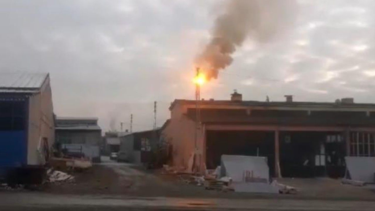 Elektrik trafosu böyle patladı! O anlar kamerada