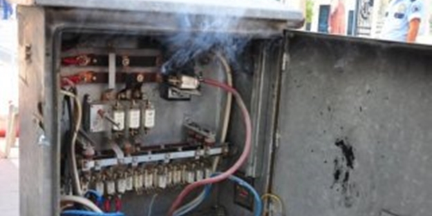 Trafoyu sökmeye çalışan hırsız öldü!