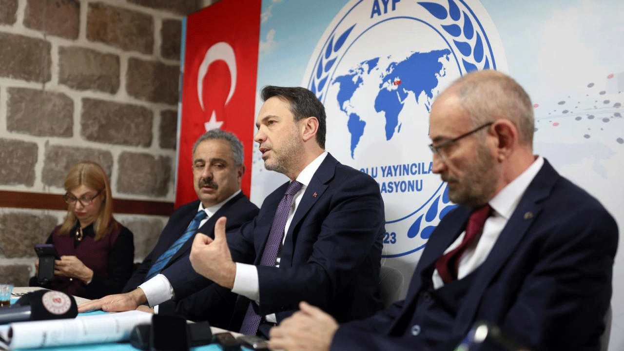 Elektrik ve doğal gazda yeni dönem! Bakan Bayraktar'dan kritik açıklamalar