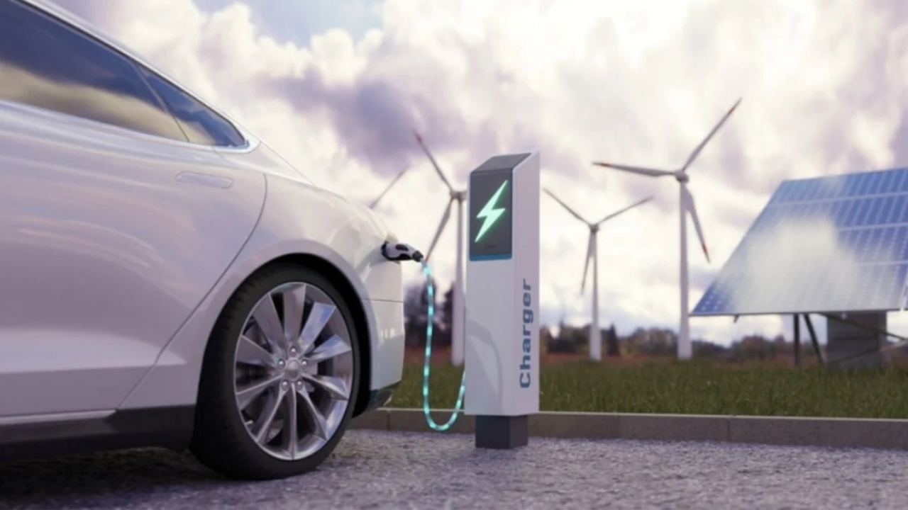 Elektrikli araçlarda devrim: 12 dakikalık şarjla 800 km yol!