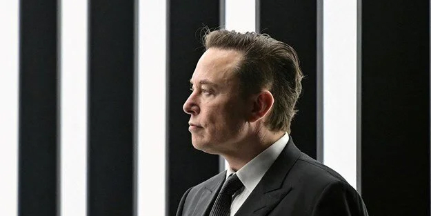 Elektronik devi Elon Musk'tan kötü haber: Yapay zeka hepimizi öldürecek! Çılgın iddia dehşete düşürdü! Dev proje