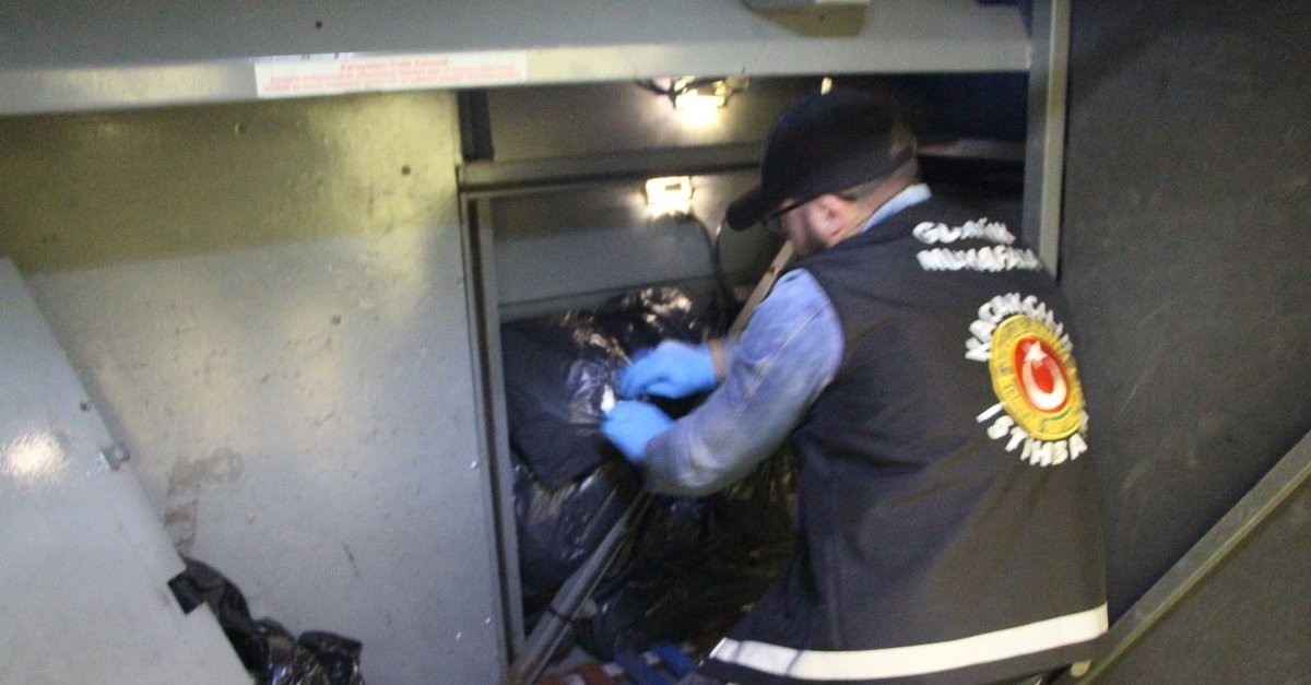 Elektronik sigara kaçakçılarına gümrük muhafaza engeli