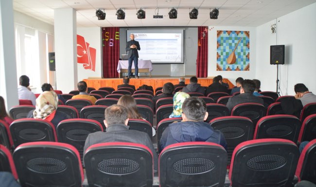 Eleşkirt'te öğretmenlere 