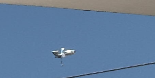 Eli titreyerek kameraya aldı: Gökyüzünde heyecanlandıran cisim