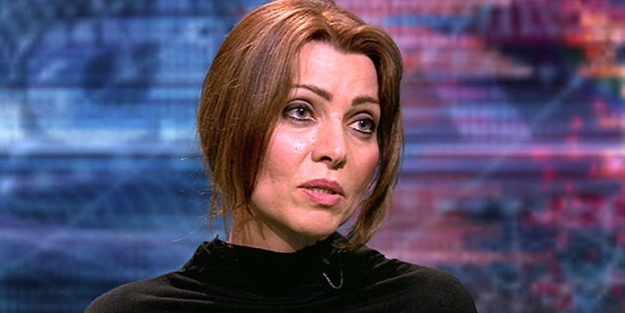 Elif Şafak BBC'de Türkiye'yi karaladı!