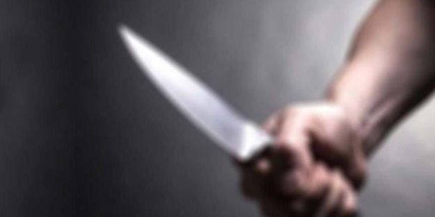 Elinde bıçakla tartıştığı adamı kovaladı! Güpegündüz korku dolu anlar