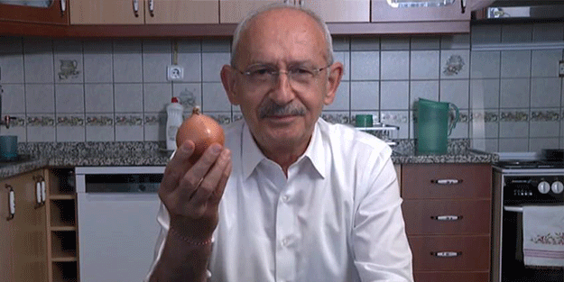 Elinde soğanla siyaset yapanları üzen haber! Etiket fiyatı değişti