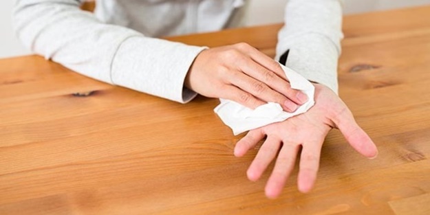 Elleriniz terliyorsa ne yapmalısınız?