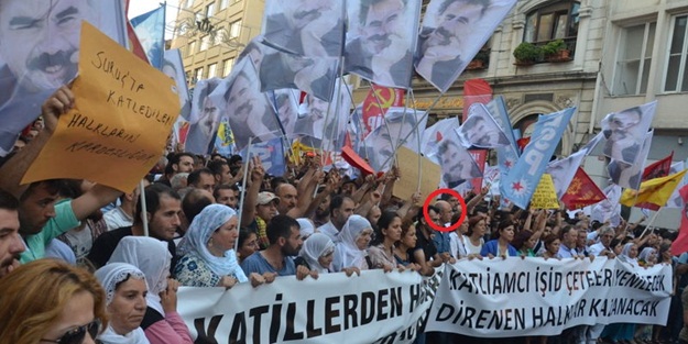 Elma dersek çık, armut dersek çıkma Mahmut! Ha PKK cenazesi, ha Öcalan şemsiyesi