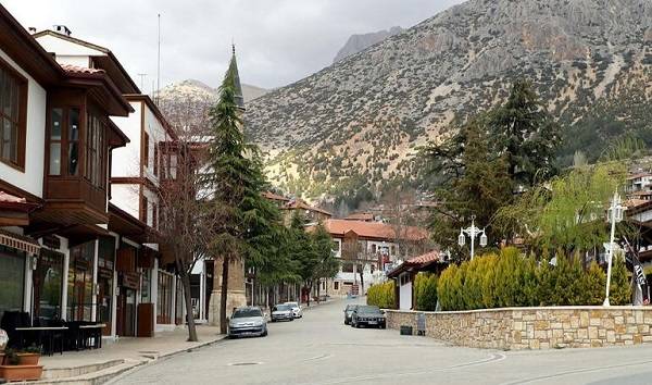 Elmalı nerede? Elmalı nereye bağlı?