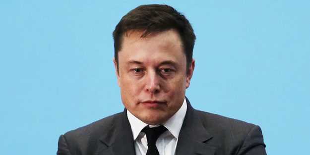 Elon Musk bir günde en çok para kaybeden isim olarak tarihe geçti