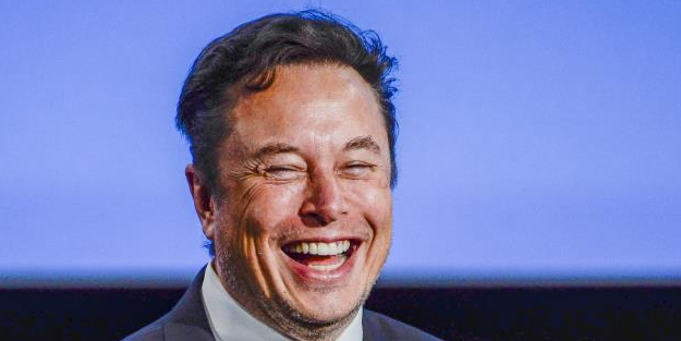 Elon Musk, Twitter yönetim kurulundaki herkesi kovdu