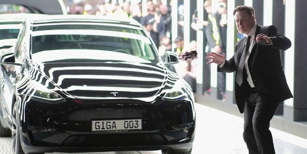 Elon Musk’ın başı Federallerle dertte