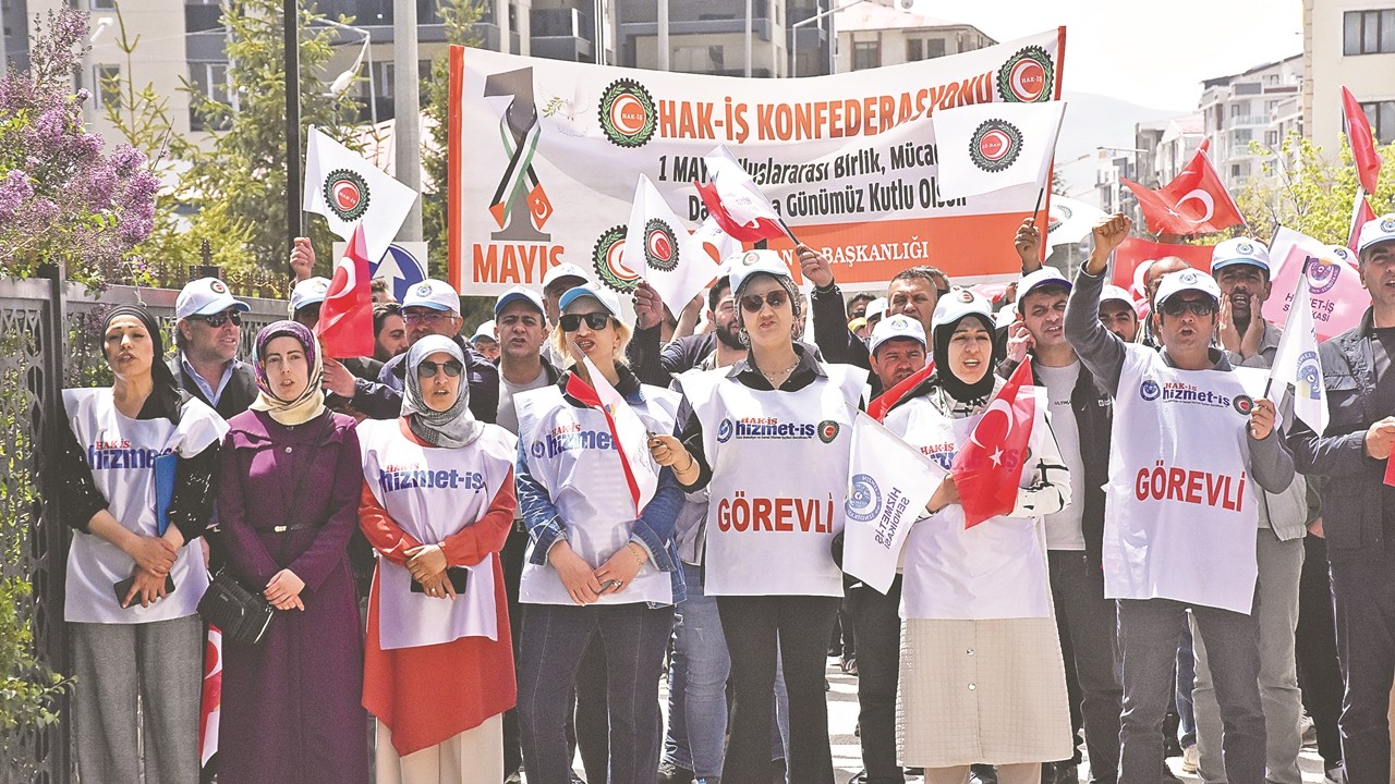 Emekçinin hakkına çöken CHP provokasyon için meydanları doldurdu! 1 Mayıs simsarları