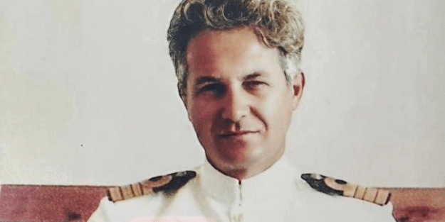 Emekli albay evinde ölü bulundu