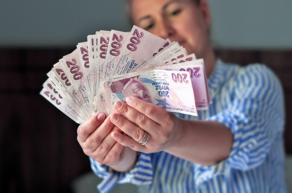 Emekli aylıklarına zam geliyor mu? İşin tam içindeki isim, son gelişmeyi böyle açıkladı