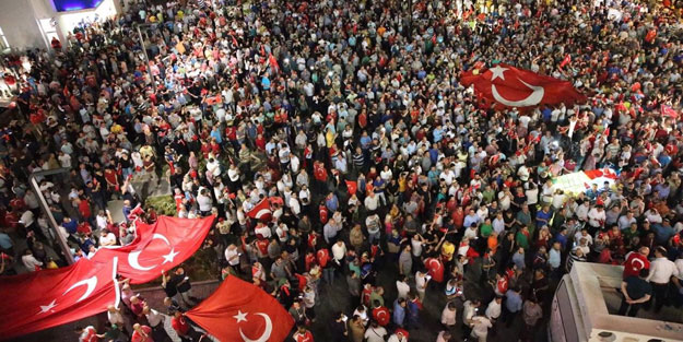 Emekli komutandan çok önemli uyarı!