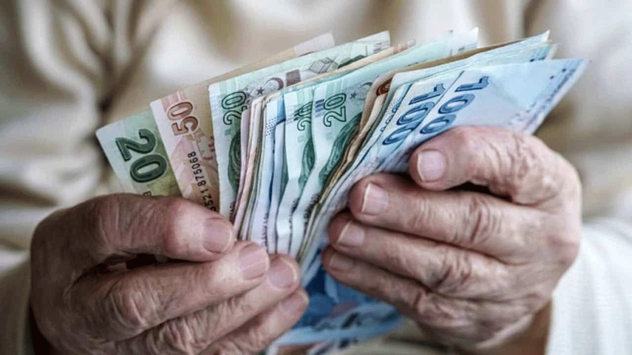 Emekli maaş farkıyla ilgili düzenleme geliyor! Bakan açıklama yapmıştı! Detaylar belli oldu