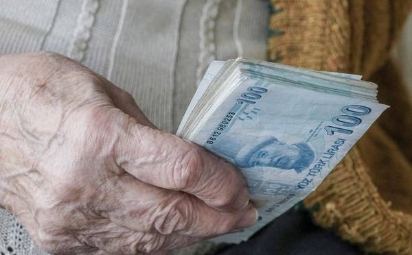 Emekli maaşı ne kadar oldu 2022 | En düşük emekli maaşı ne kadar oldu?