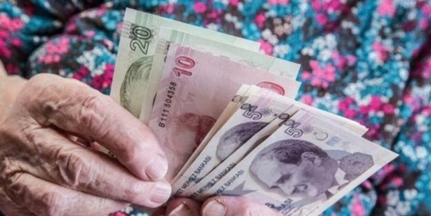 Emekli maaşını merak eden için ilgili açıklama: Ek zammı gelecek mi? 2023 SSK ve Bağ-kur emeklisine seyyanen yapılacak mı?