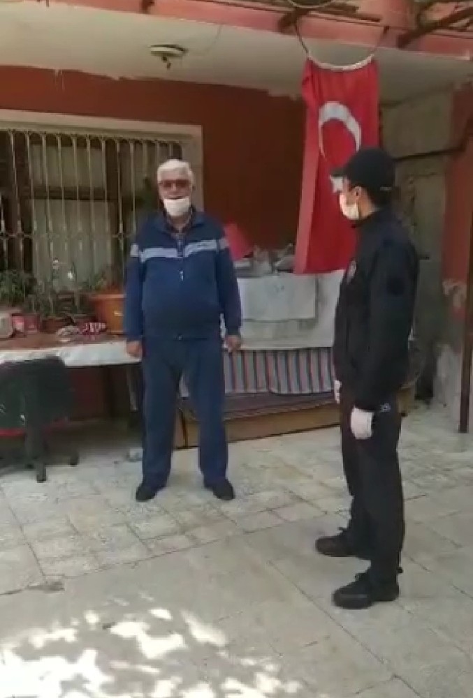 Emekli maaşının yarısını 