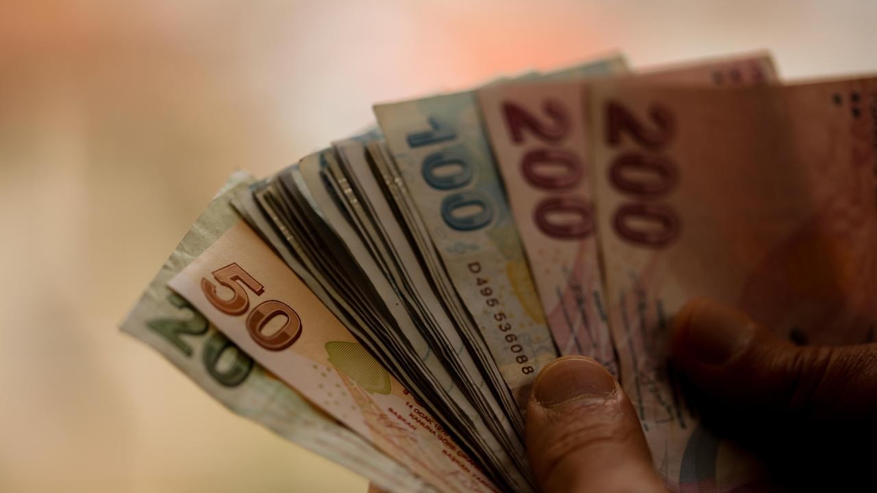 Emekli maaşlarıyla ilgili şok gelişme! Hiç kimse bunu beklemiyordu! O isim, "Maalesef" deyip üzücü haberi verdi